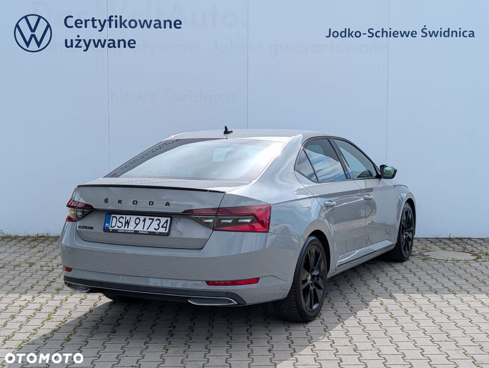 Skoda Superb 1.5 TSI ACT Sportline - 2
