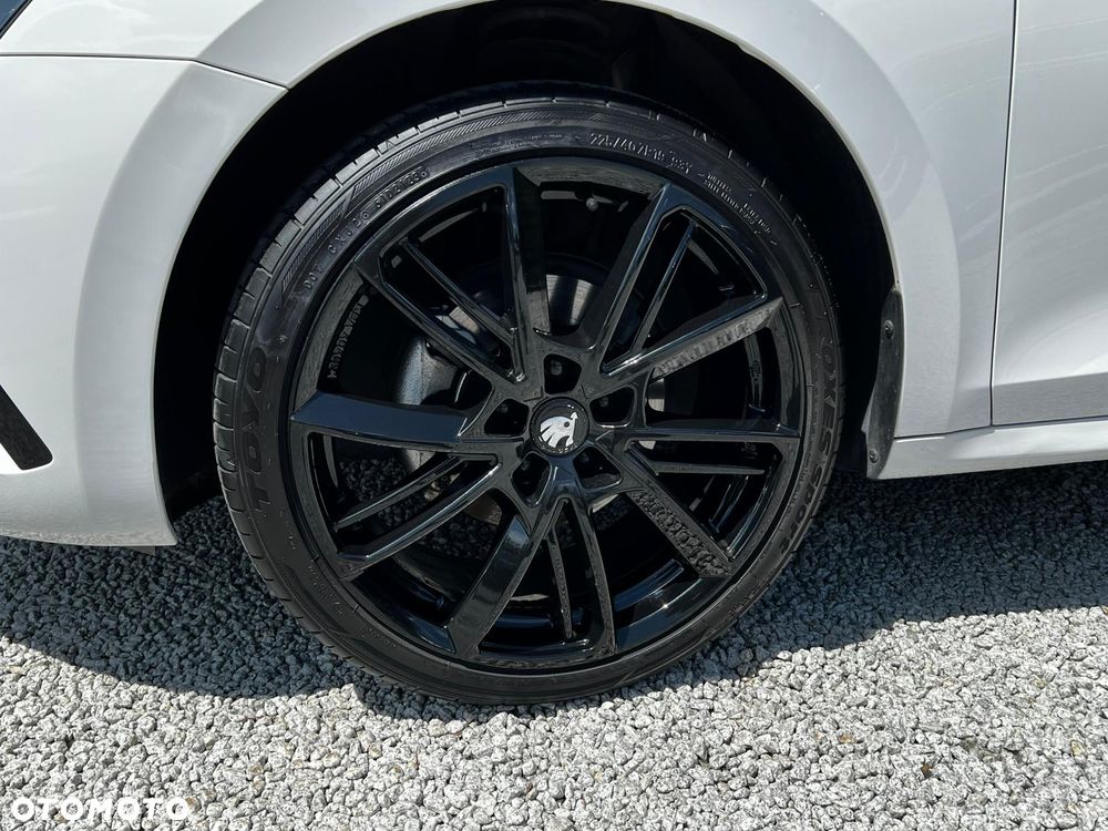 Skoda Octavia 2.0 TDI DSG Edition - 4