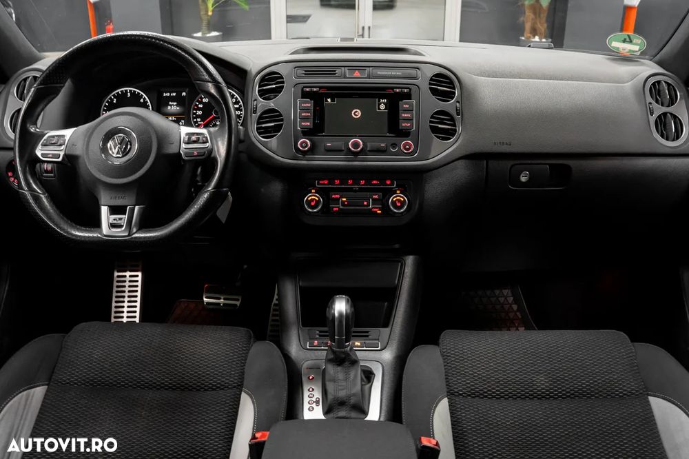 Volkswagen Tiguan 2.0 TDI DPF 4Motion BlueMotion Technology DSG Sport & Style - 8