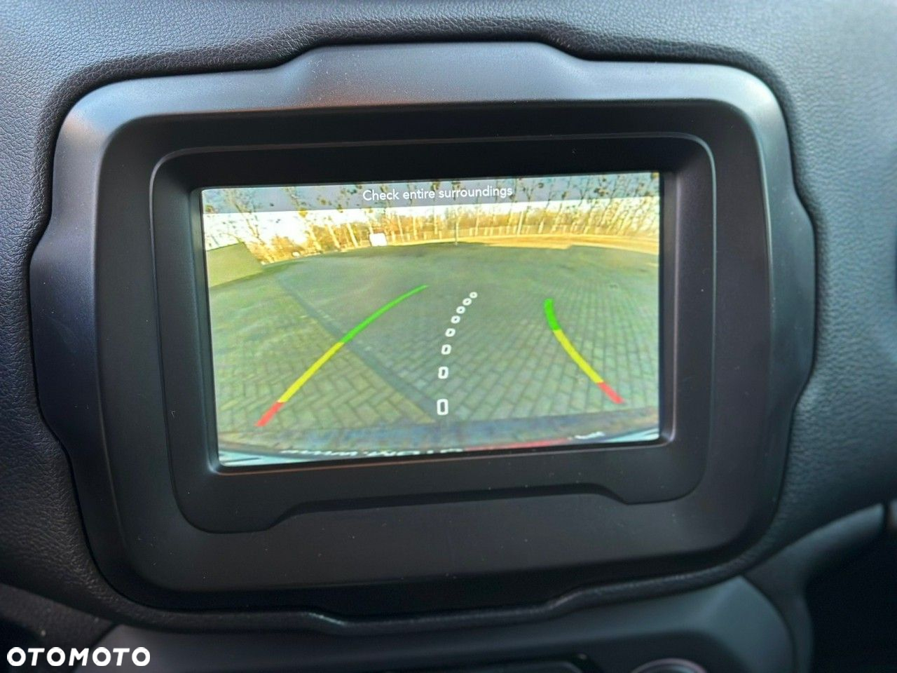Jeep Renegade - 24