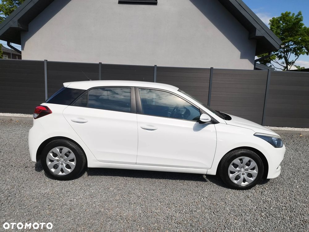 Hyundai i20 blue 1.2 Classic - 8
