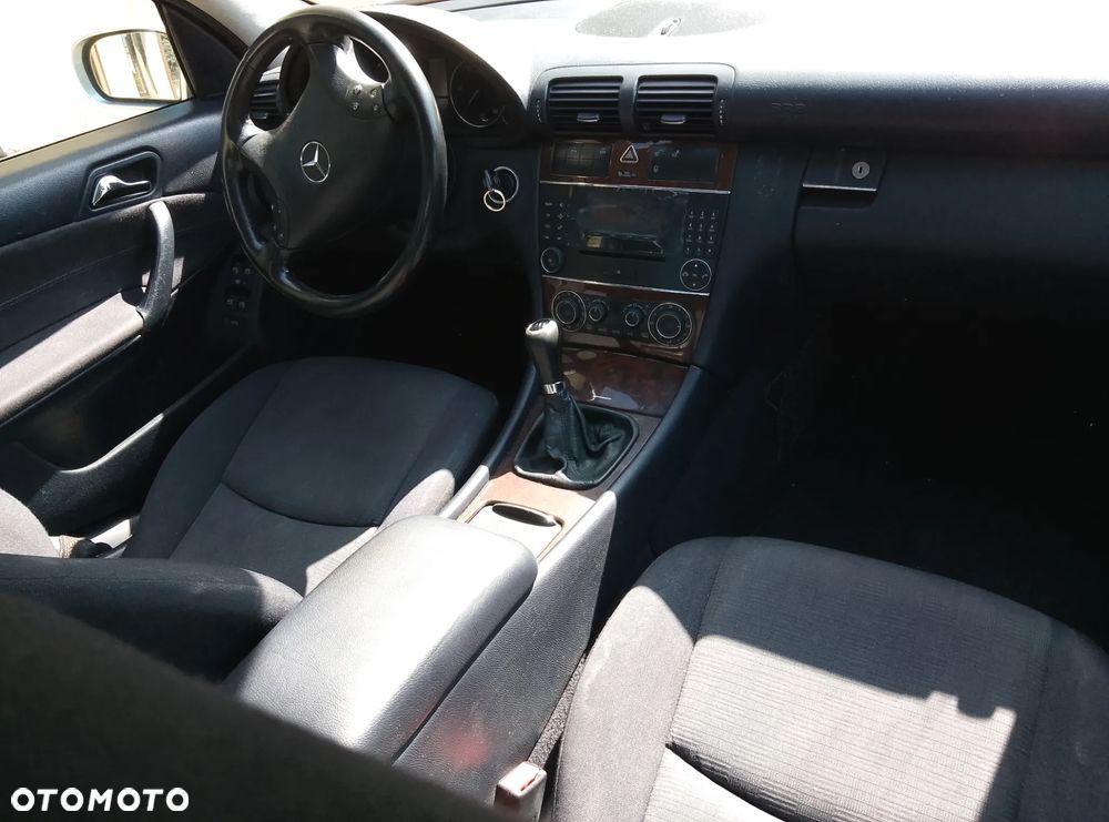 Mercedes-Benz Klasa C 200 CDI Classic - 9