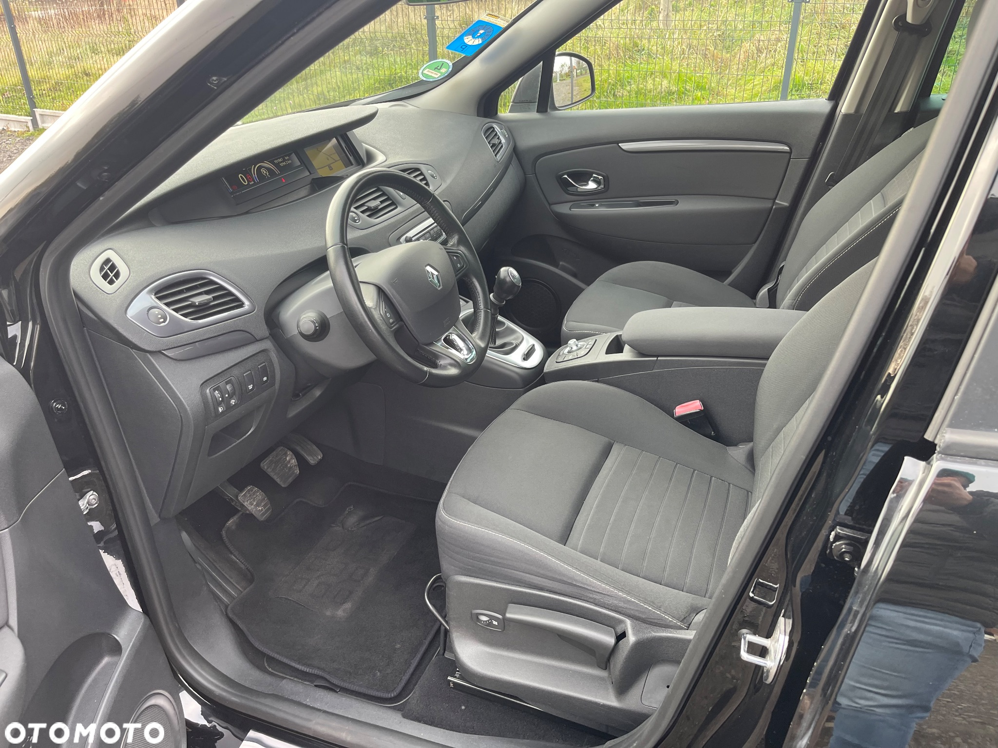 Renault Grand Scenic ENERGY TCe 130 S&S LIMITED - 17