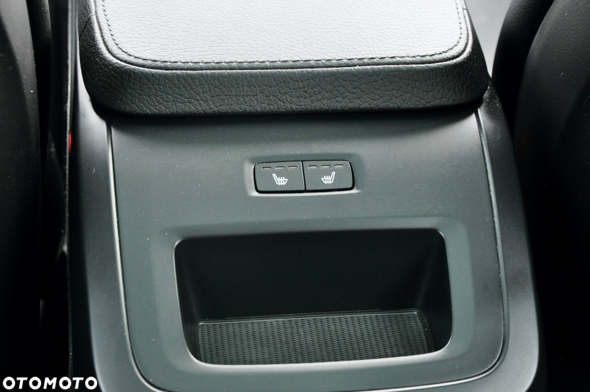 Volvo V90 D4 Geartronic Momentum Pro - 26