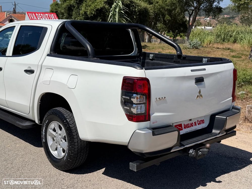 Mitsubishi L200 2.3 DI-D Space Cab Invite Strakar Look 4WD — fotografia 5