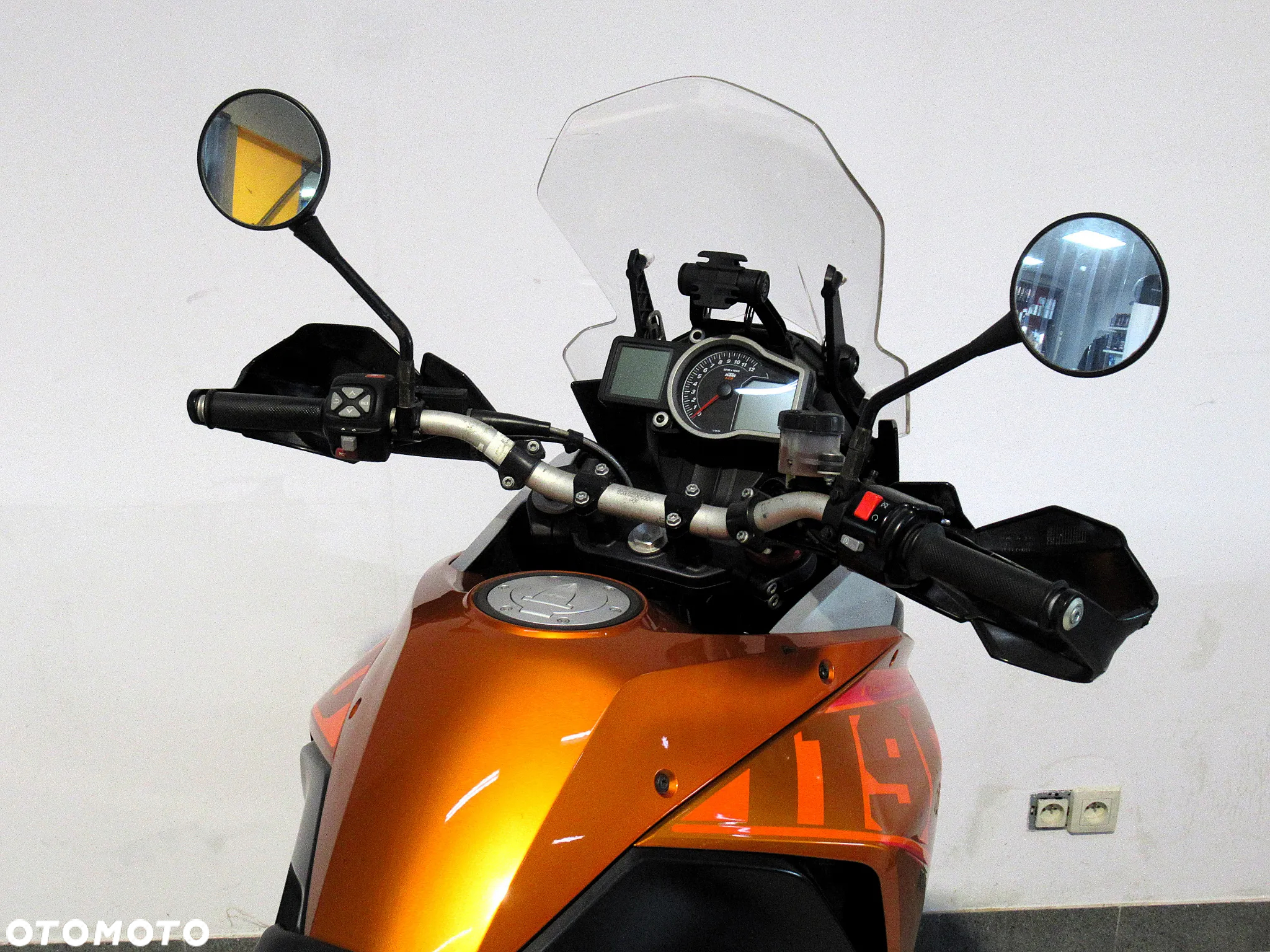 KTM Adventure - 9