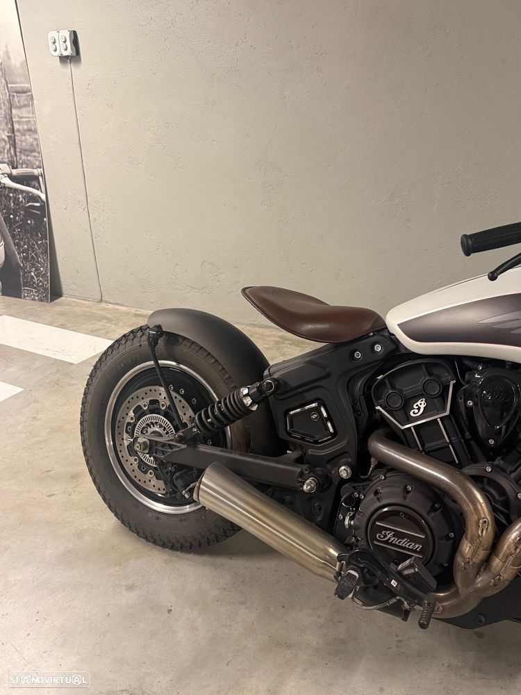 Indian Scout Custom - 3