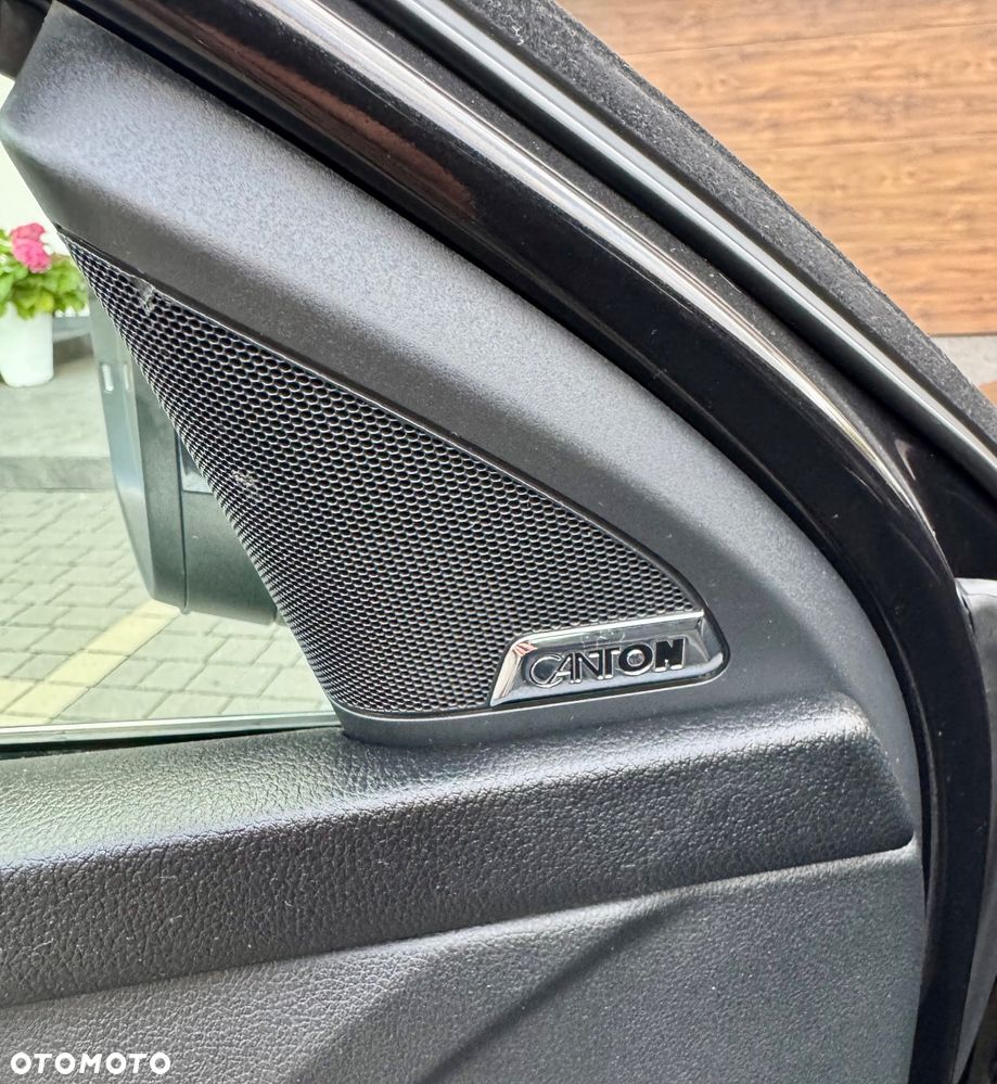 Skoda Octavia Combi 2.0 TDI RS - 17