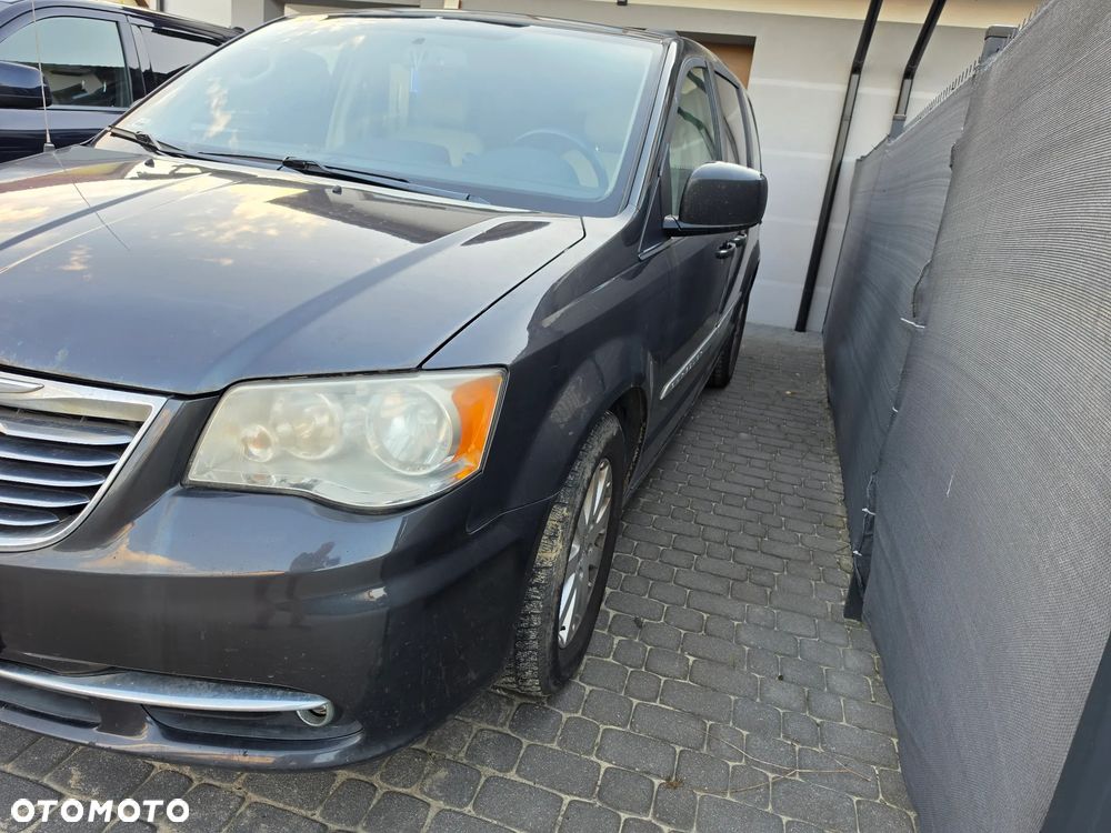 Chrysler Town & Country 3.6 Touring - 8