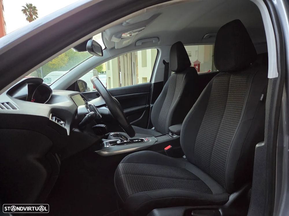 Peugeot 308 PureTech 130 GPF EAT8 Stop & Start Tech Edition - 8