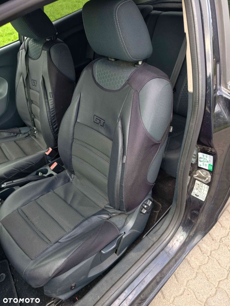 Ford Fiesta - 15