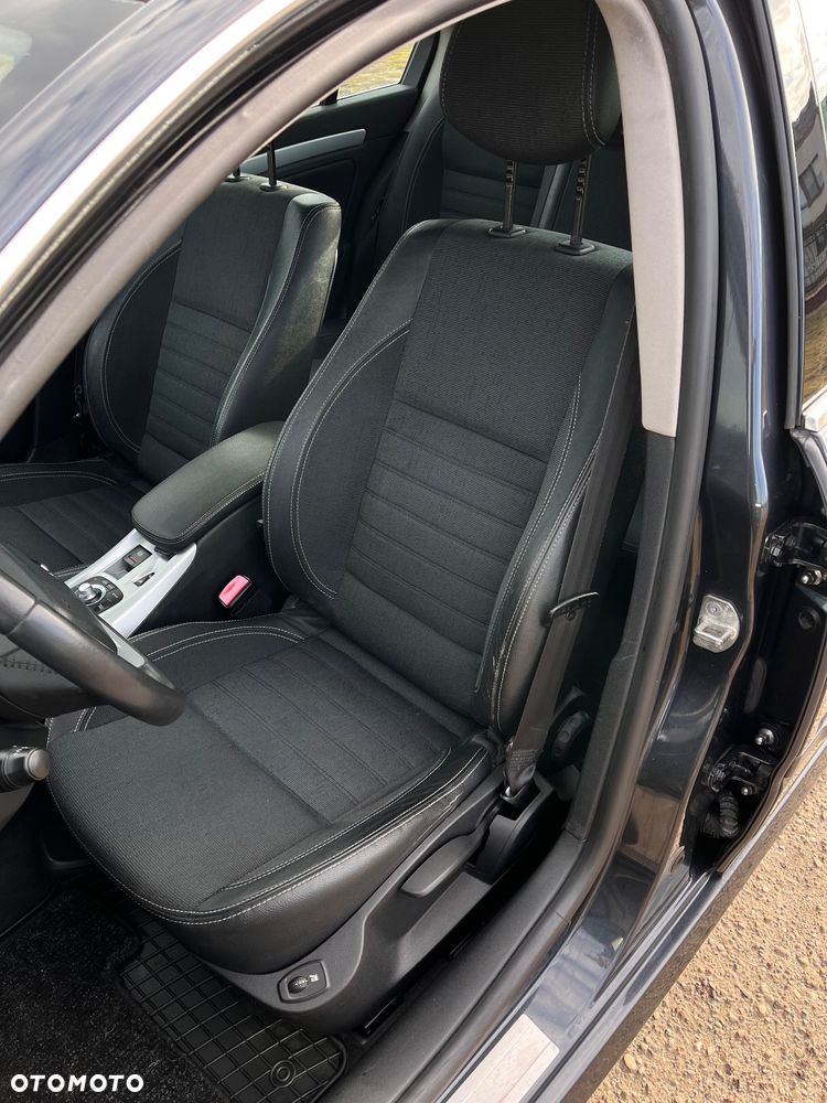 Renault Laguna 2.0 dCi FAP Dynamique - 12