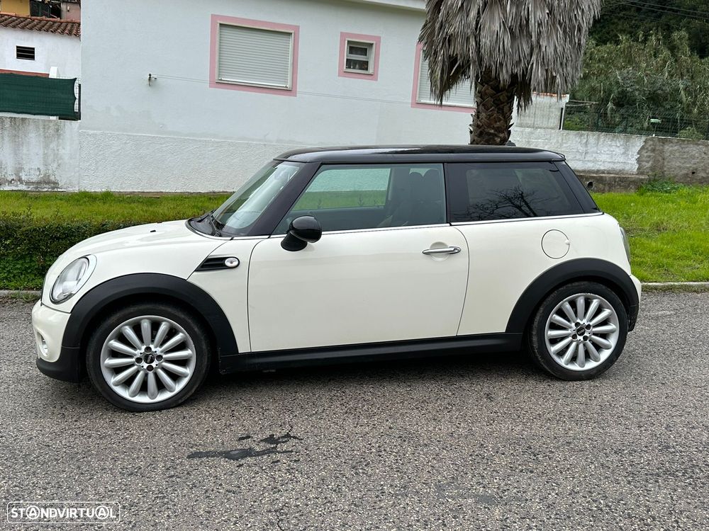 MINI 3 Portas Cooper D - 5