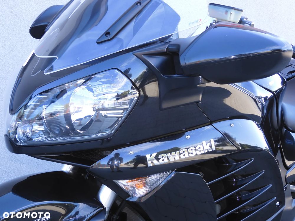Kawasaki GTR - 31