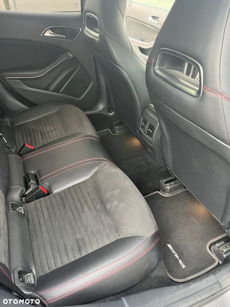 Mercedes-Benz GLA 250 4-Matic - 18