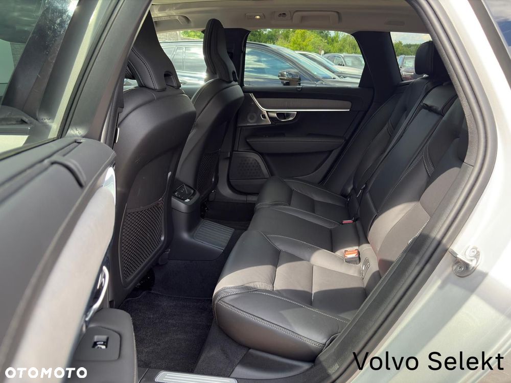 Volvo V90 - 16