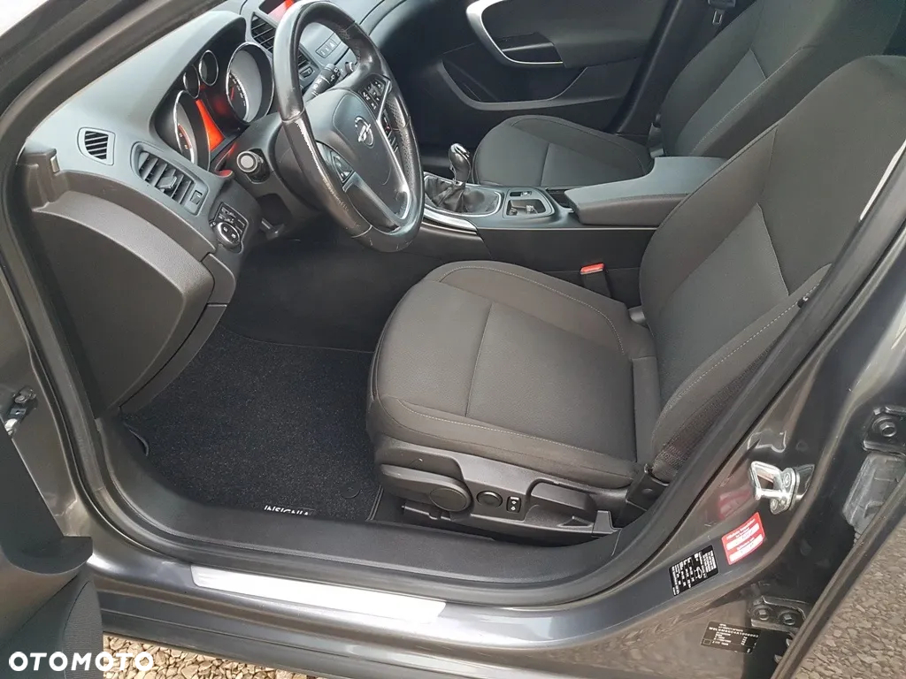 Opel Insignia 1.8 Sports Tourer - 24