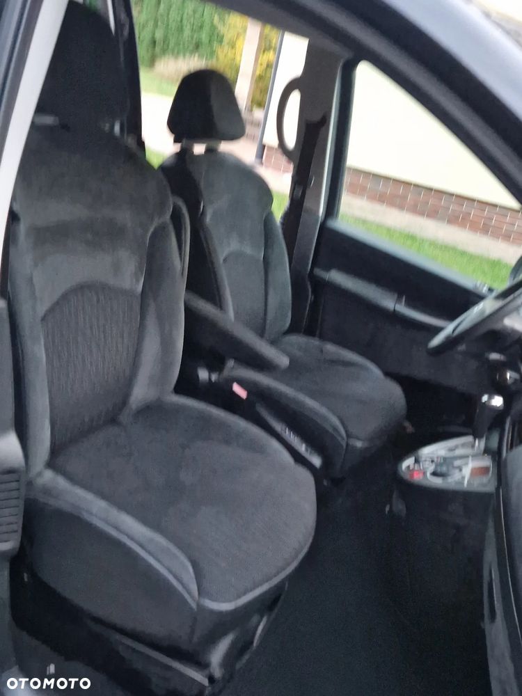 Citroën C8 HDi 165 Exclusive - 22