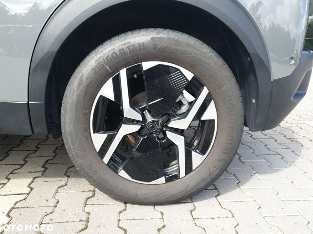 Peugeot 2008 1.2 PureTech Allure S&S EAT8 - 11