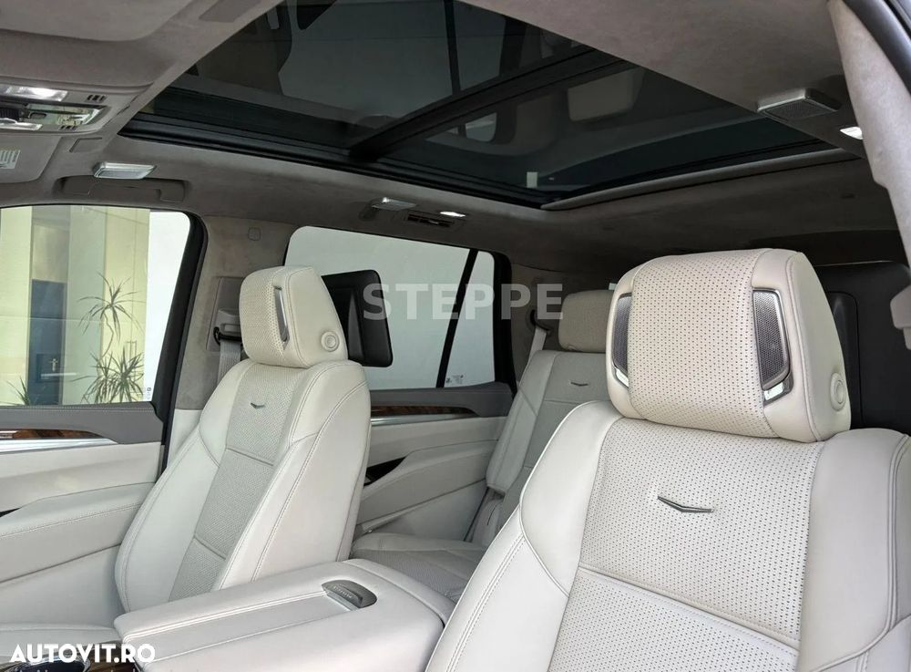 Cadillac Escalade - 20