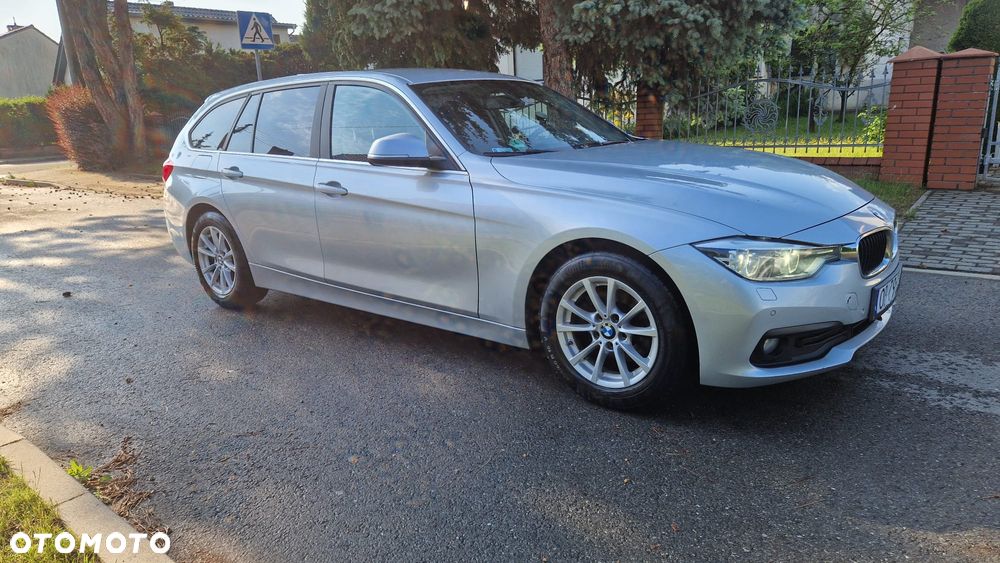 BMW Seria 3 318d Advantage - 24