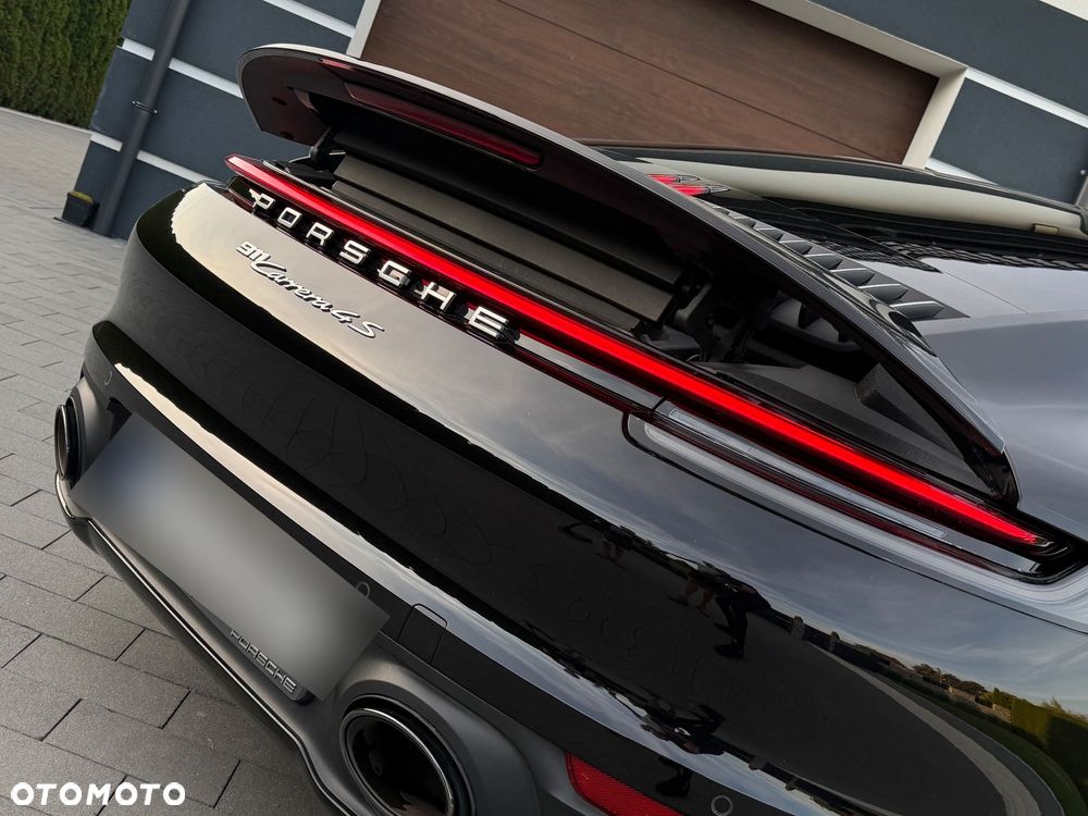 Porsche 911 Carrera 4S - 9
