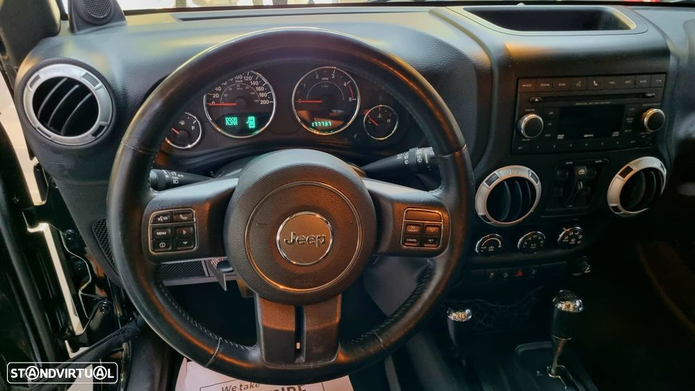 Jeep Wrangler Unlimited 2.8 CRD ATX Sahara Adventure Edition - 14