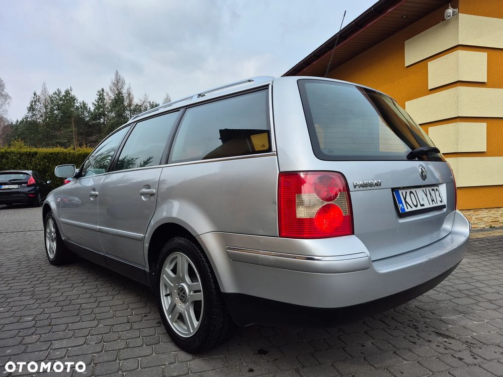 Volkswagen Passat - 8