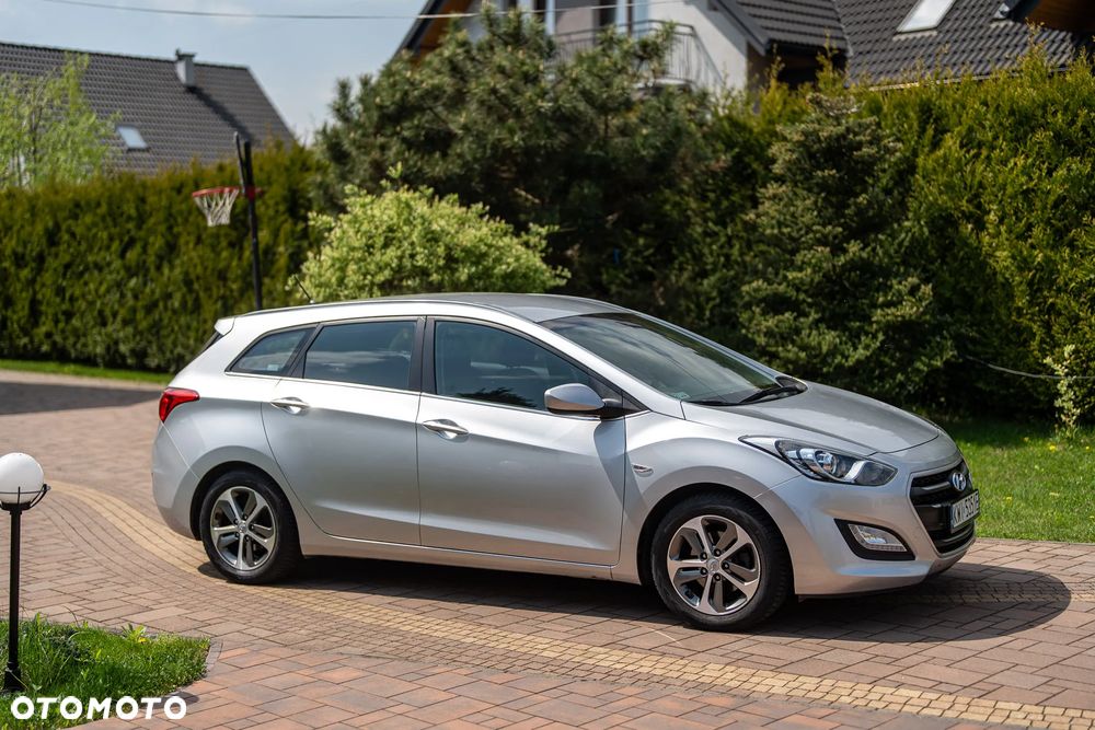 Hyundai i30 1.6 CRDi Comfort - 4
