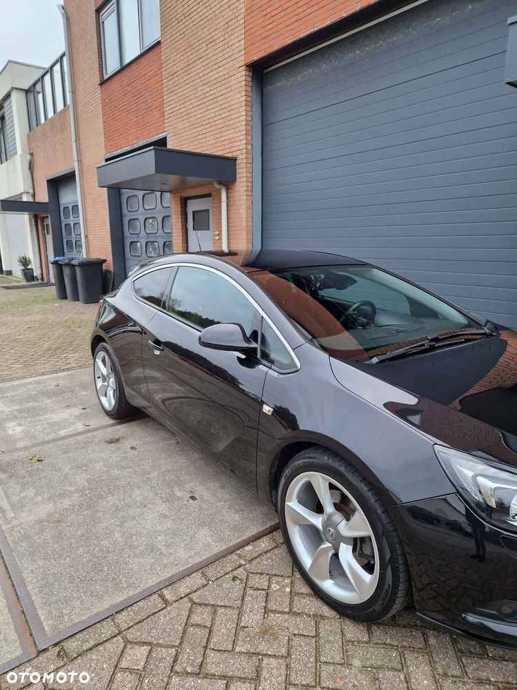 Opel Astra 1.6 Turbo Edition - 7