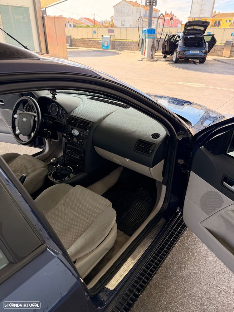 Ford Mondeo 2.0 TDdi Ghia - 6
