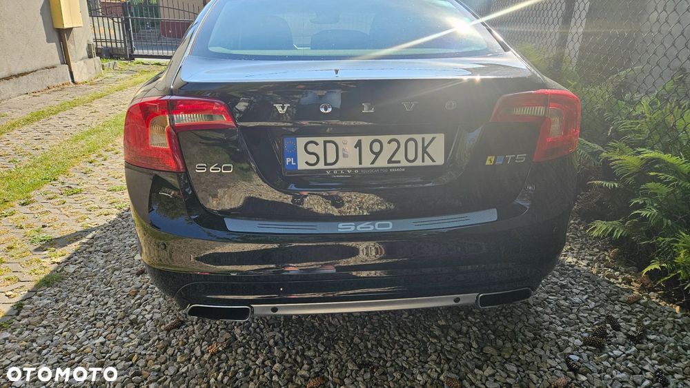 Volvo S60 T5 Geartronic Kinetic - 6