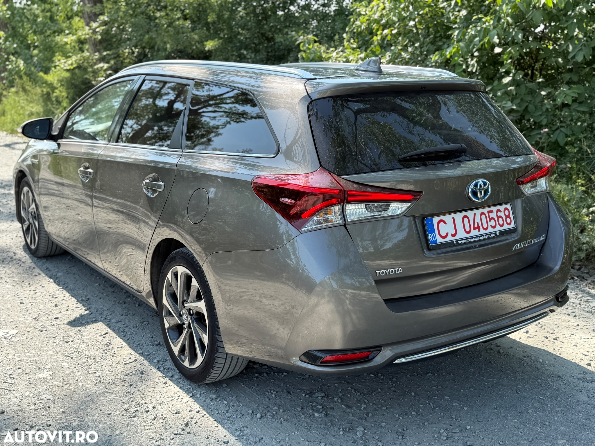 Toyota Auris 1.8 VVT-i Hybrid Automatik Touring Sports Edition - 3