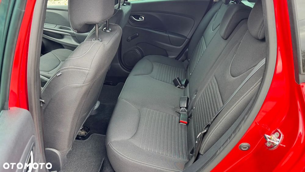 Renault Clio 1.2 16V 75 LIMITED - 10