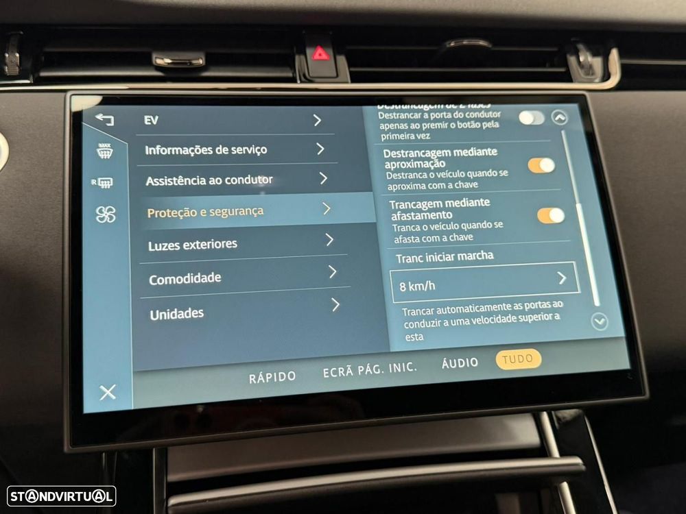 Land Rover Range Rover Evoque 1.5 P300e AWD Auto - 27