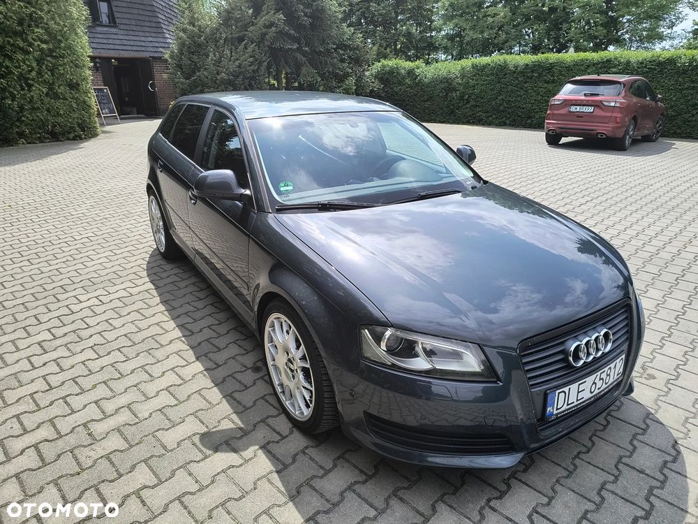 Audi A3 Sportback - 3
