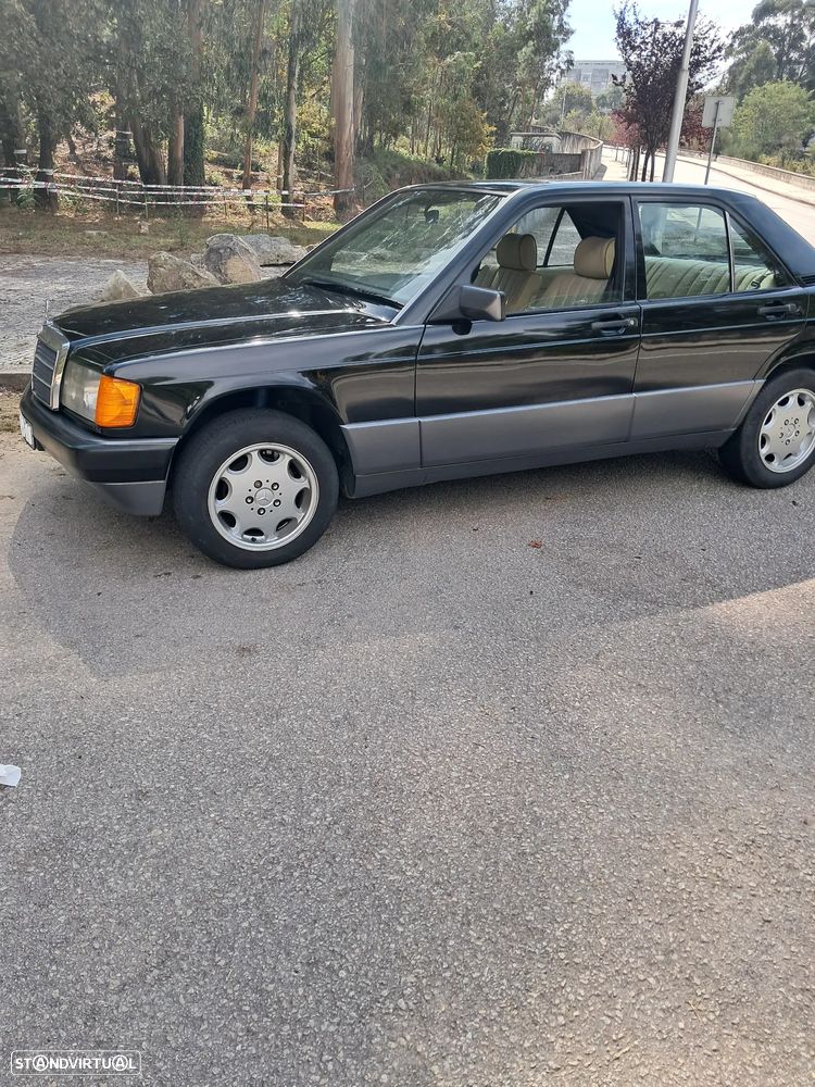 Mercedes-Benz 190 D 2.0 - 2