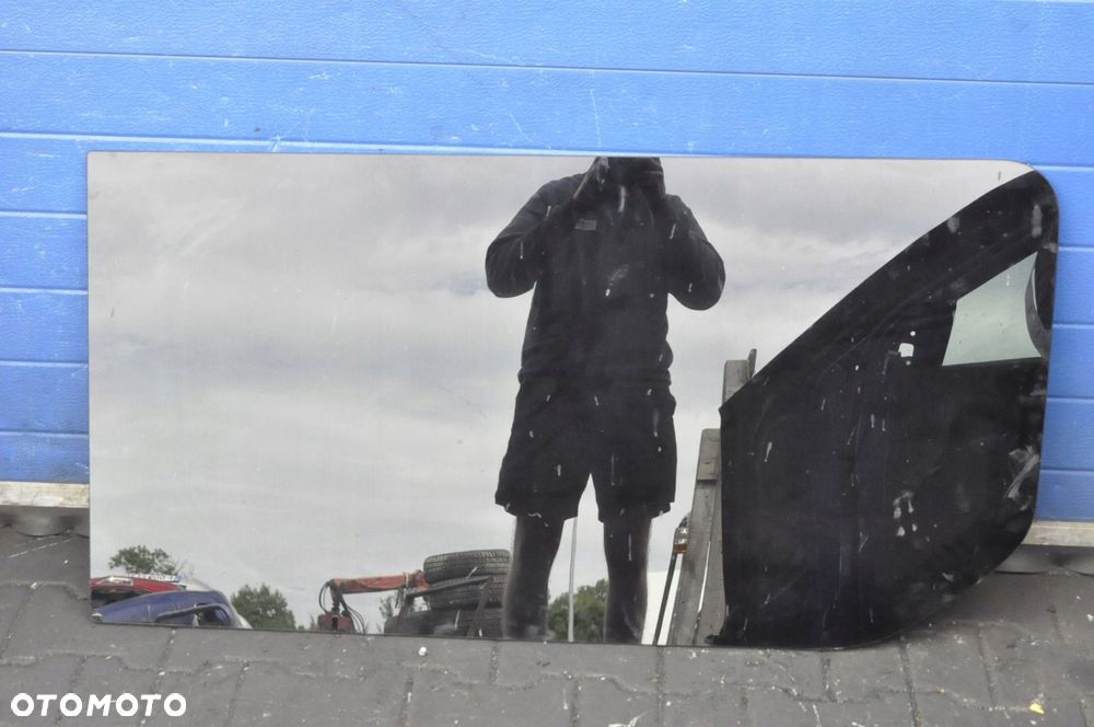 OPEL VIVARO B SZYBA PRAWA TYLNA - 1