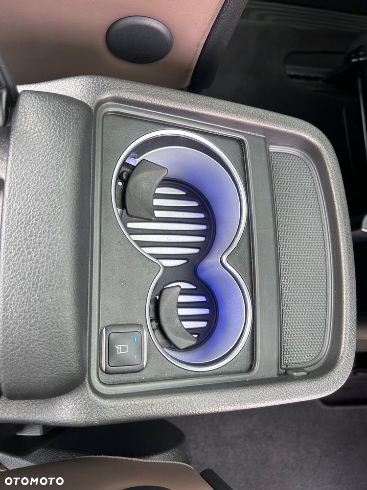 Mercedes-Benz Klasa V 300 d 4-Matic Exclusive 9G-Tronic (d³ugi) - 30