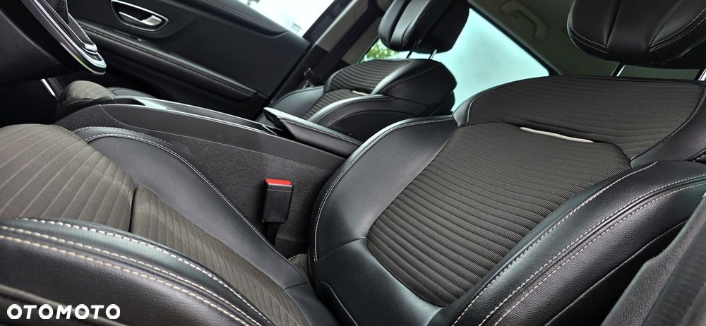 Renault Grand Scenic Gr 1.2 TCe Energy Bose Edition - 10
