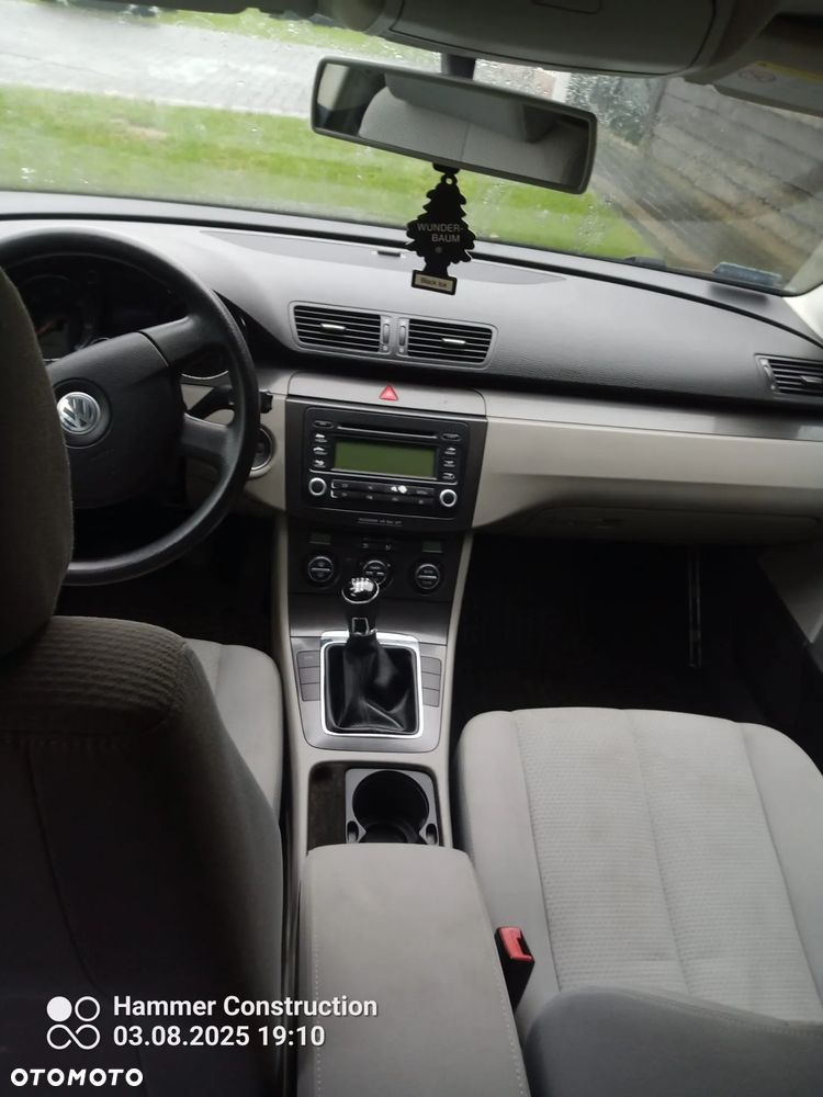 Volkswagen Passat - 6
