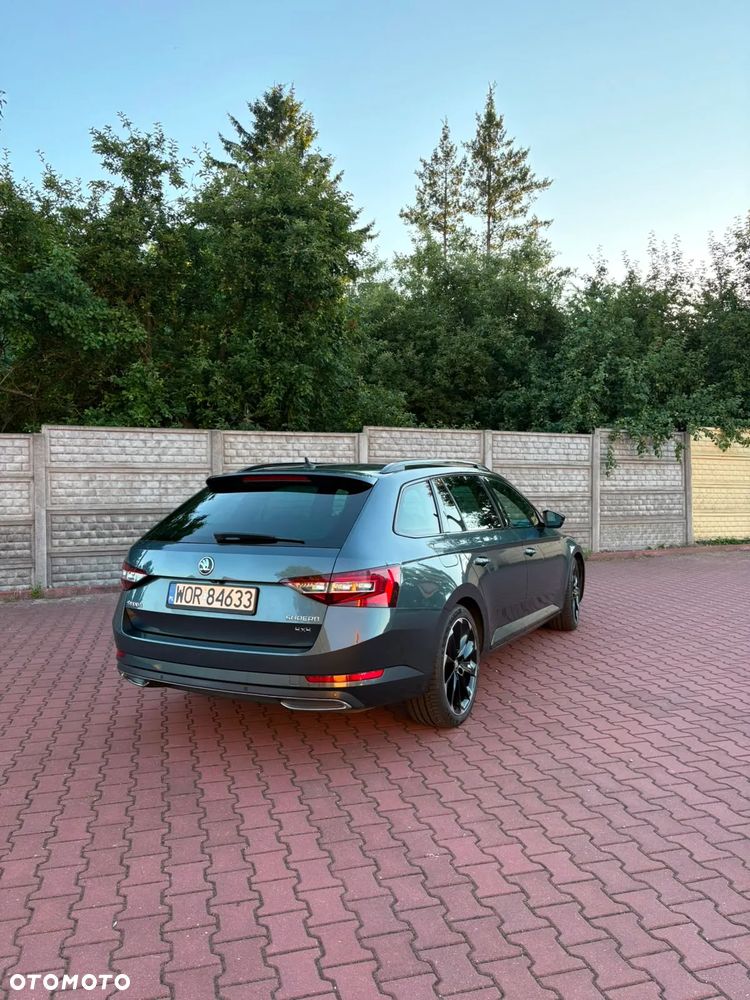 Skoda Superb 2.0 TDI 4x4 DSG Sportline - 5