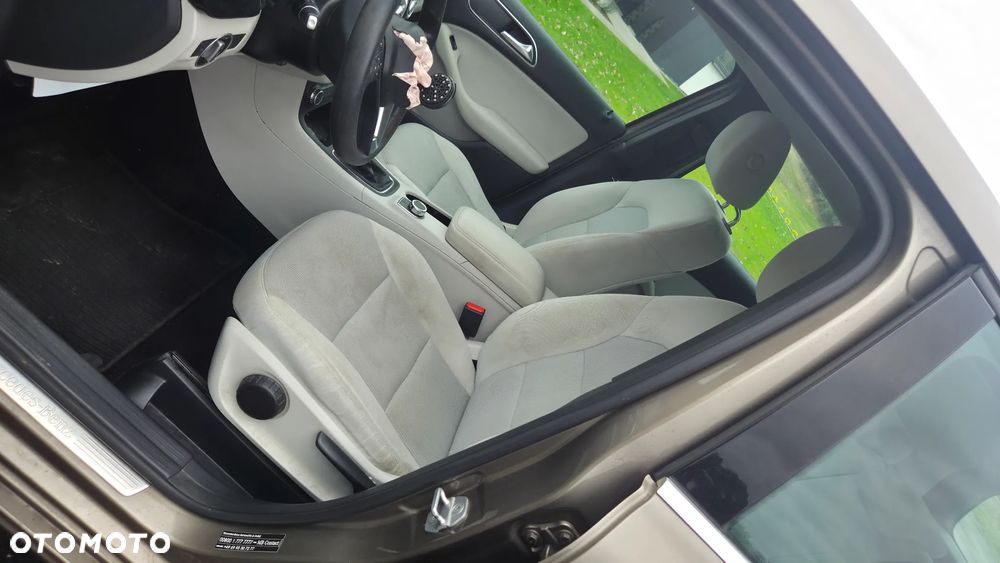 Mercedes-Benz Klasa B 200 (BlueEFFICIENCY) - 9