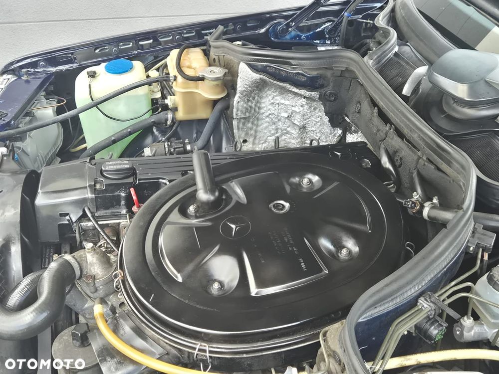 Mercedes-Benz W124 (1984-1993) - 12