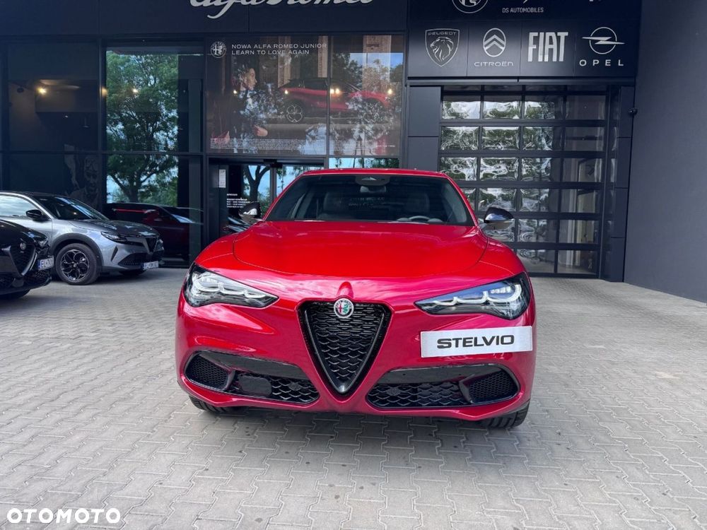Alfa Romeo Stelvio - 4