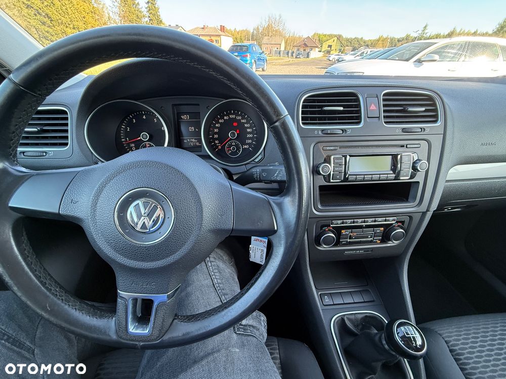Volkswagen Golf - 16