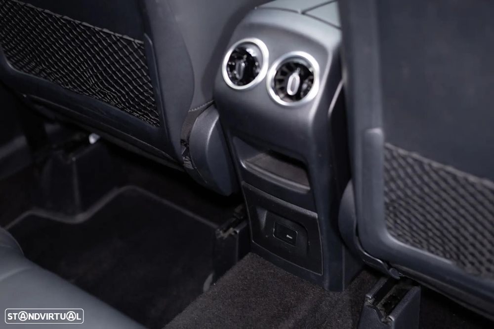 Mercedes-Benz GLA 250 e 8G-DCT Progressive - 19