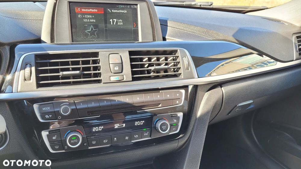 BMW Seria 3 318i GPF Sport Line Shadow - 15