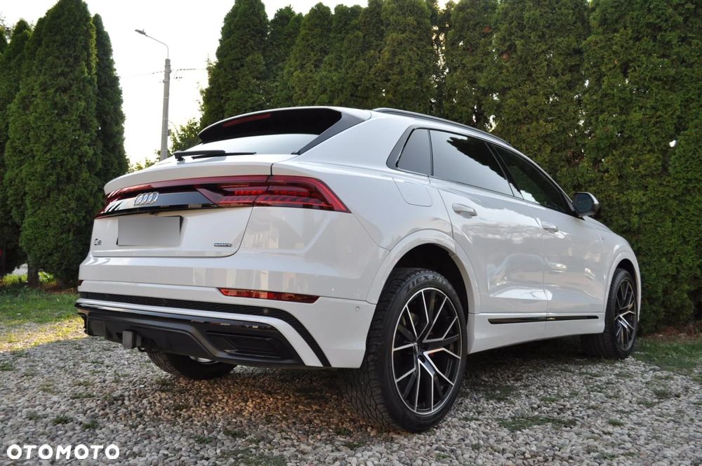 Audi Q8 55 TFSI mHEV Quattro Tiptronic - 2