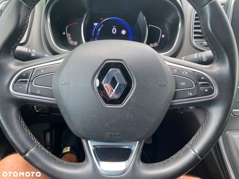 Renault Scenic - 24